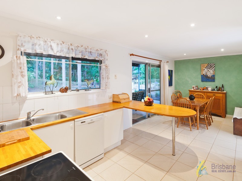 525 Mount Crosby Road, Anstead QLD 4070