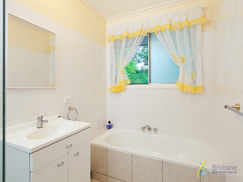 525 Mount Crosby Road, Anstead QLD 4070