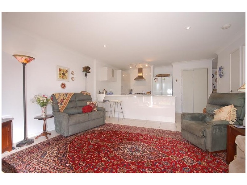 60/302 College Rd, Karana Downs QLD 4306