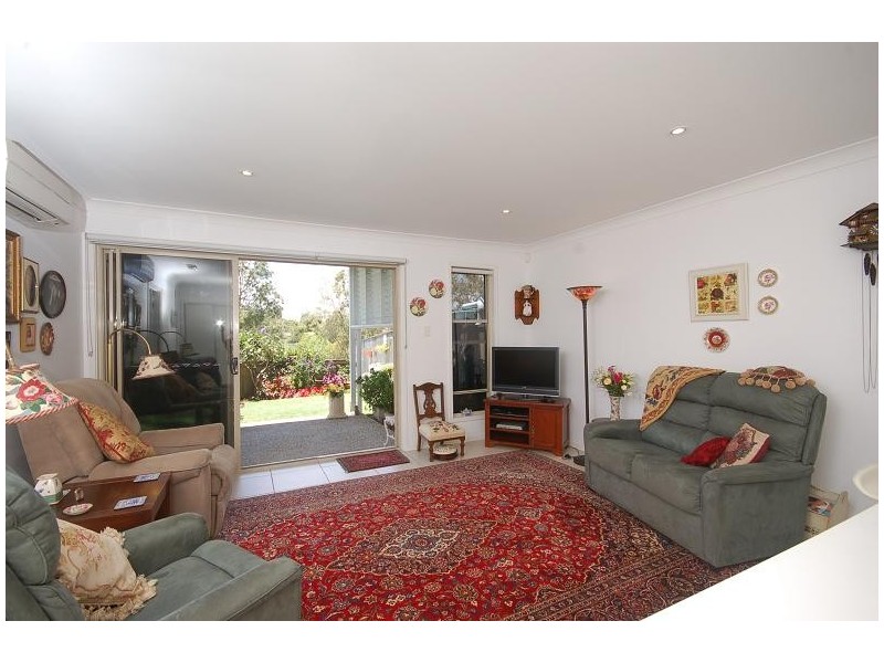 60/302 College Rd, Karana Downs QLD 4306