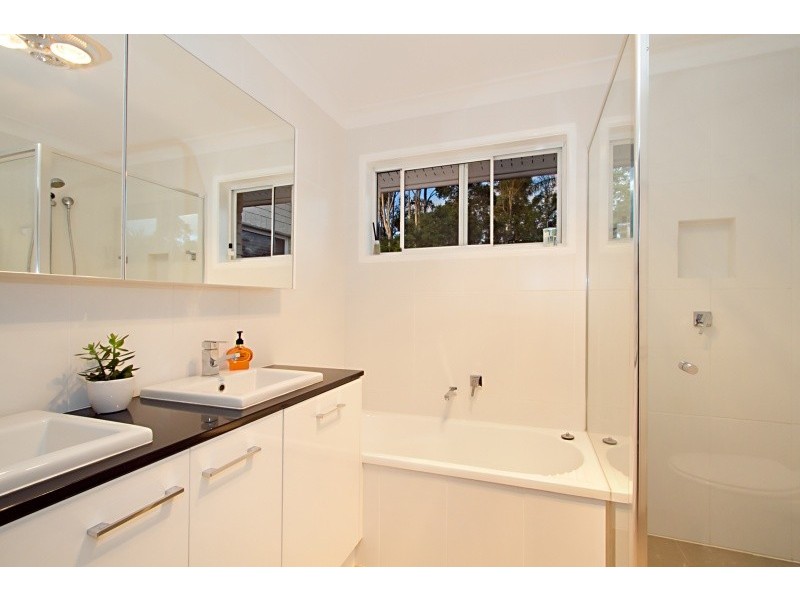 66 Creekside Street, Kenmore Hills QLD 4069