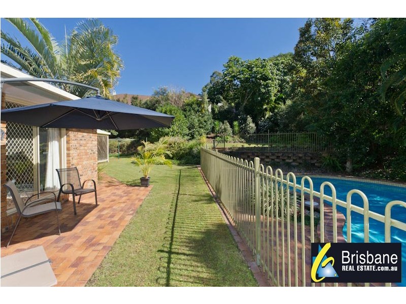 5 Pellatt Close, Kenmore Hills QLD 4069