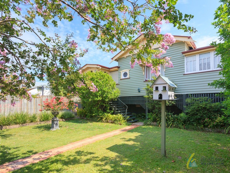 94 Strong Ave, Graceville QLD 4075