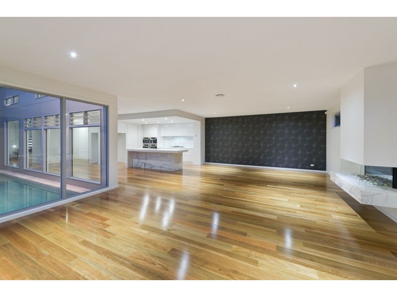 9 Emma Place, Fig Tree Pocket QLD 4069