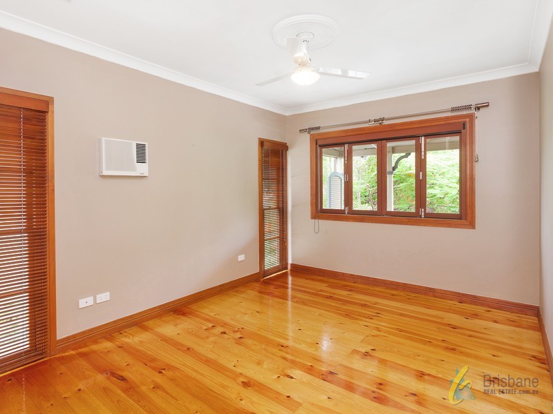 38 Chelmer St East, Chelmer QLD 4068