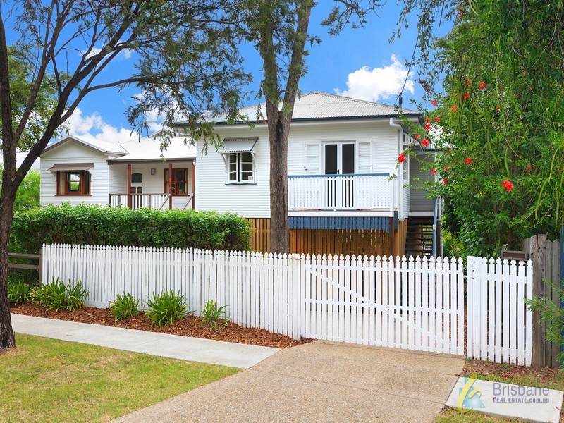 19 Blackheath Rd, Oxley QLD 4075