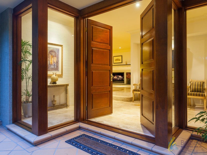 19 Melaleuca Place, Brookfield QLD 4069