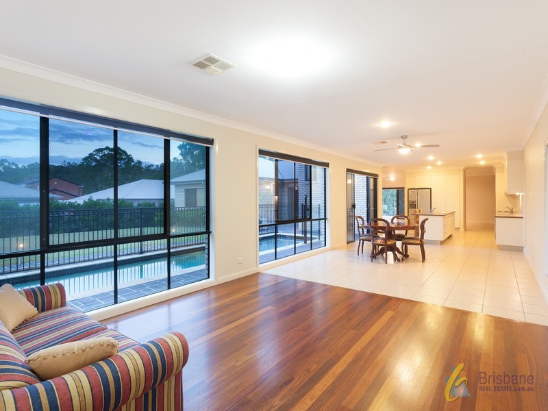 86 Botticelli Street, Fig Tree Pocket QLD 4069