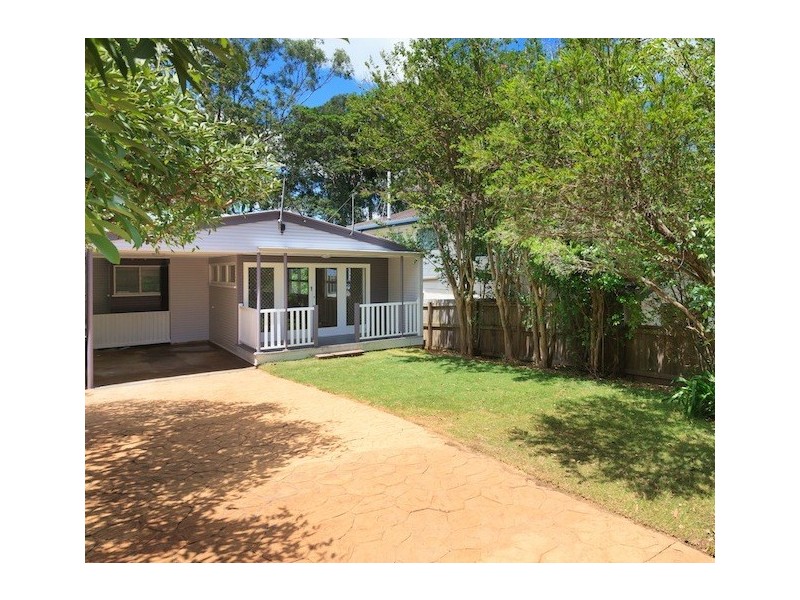 50 Henry St, Chapel Hill QLD 4069