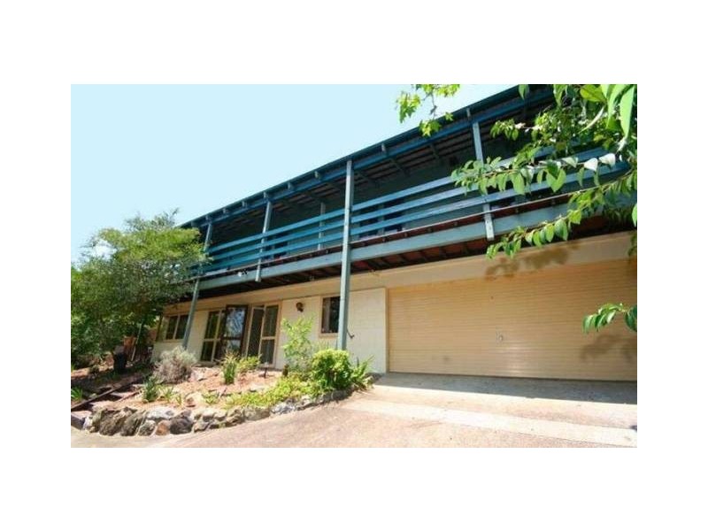 18 Tad Street, Kenmore QLD 4069