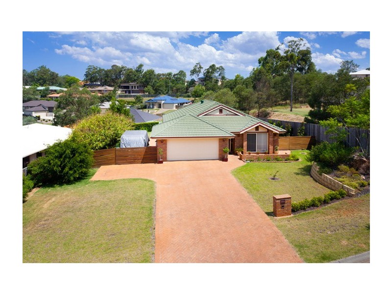 209 Gibson Crescent, Bellbowrie QLD 4070