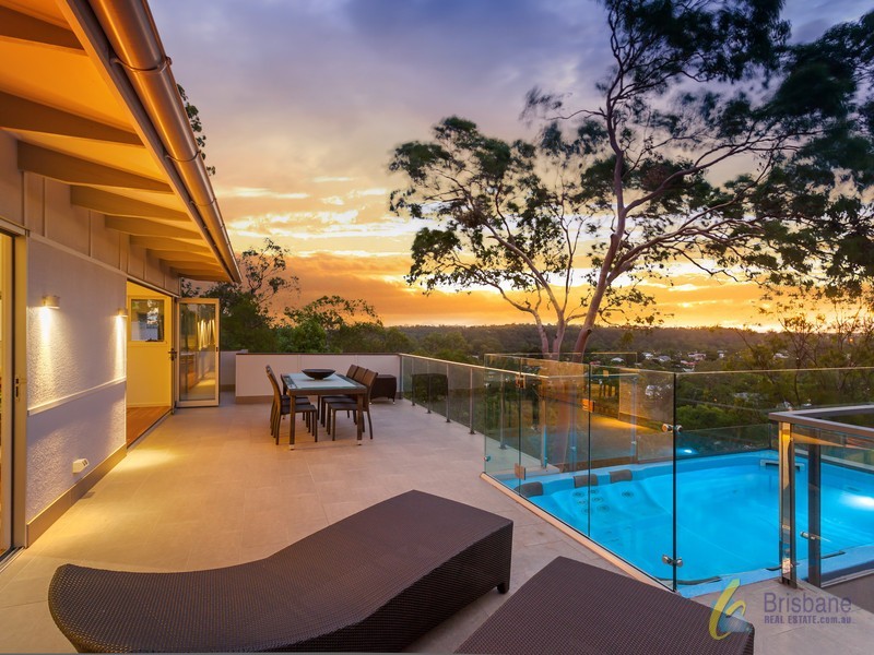 24 Francis St, Corinda QLD 4075