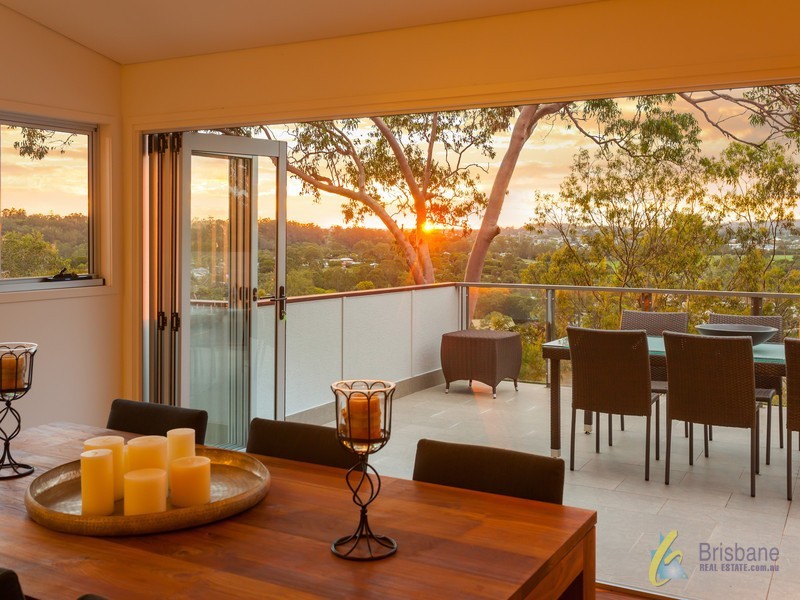 24 Francis St, Corinda QLD 4075