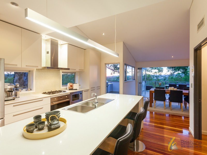 24 Francis St, Corinda QLD 4075