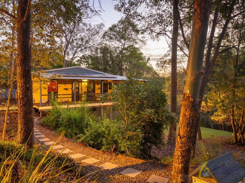 23 Neikah Close, Karana Downs QLD 4306