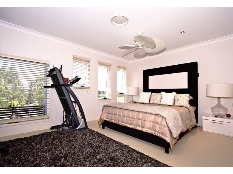30 Goodenia Crescent, Seventeen Mile Rocks QLD 4073