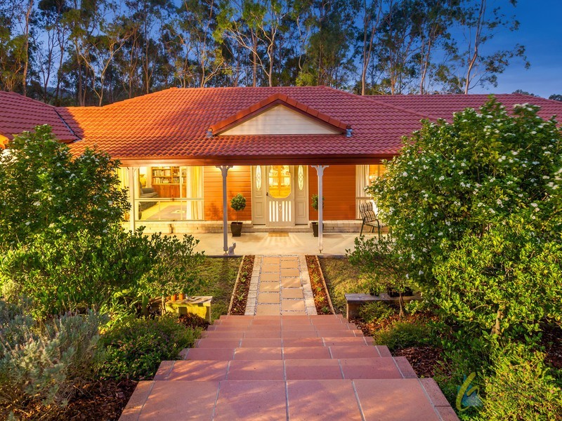 31 Jack Kerr Court, Mount Crosby QLD 4306