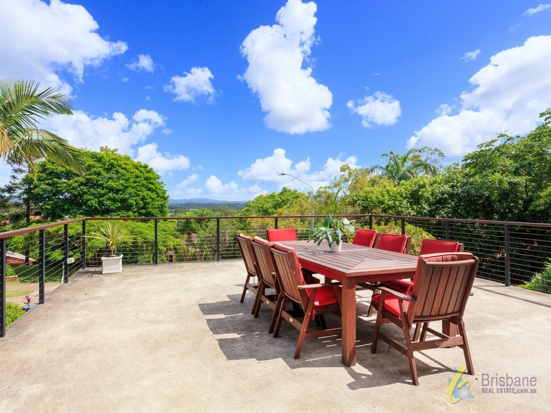 20 Coomb Street, Seventeen Mile Rocks QLD 4073