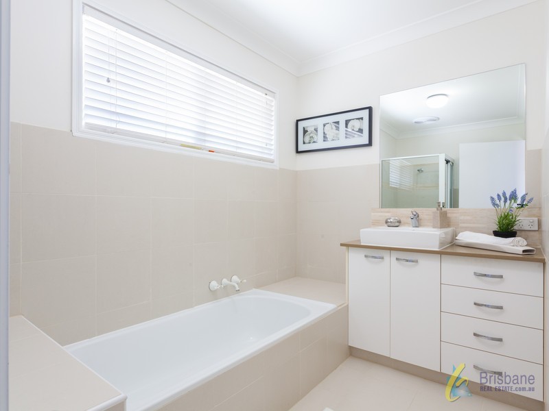 20 Coomb Street, Seventeen Mile Rocks QLD 4073