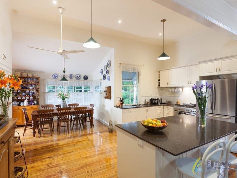 186 Dewar Tce, Corinda QLD 4075