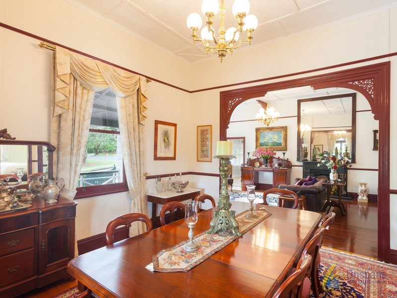 186 Dewar Tce, Corinda QLD 4075