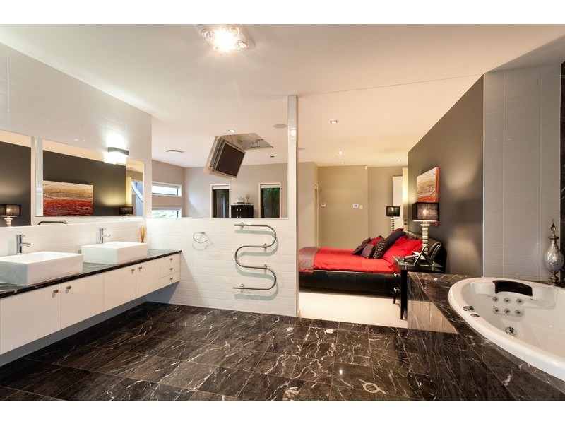 230a Sugars Road, Anstead QLD 4070