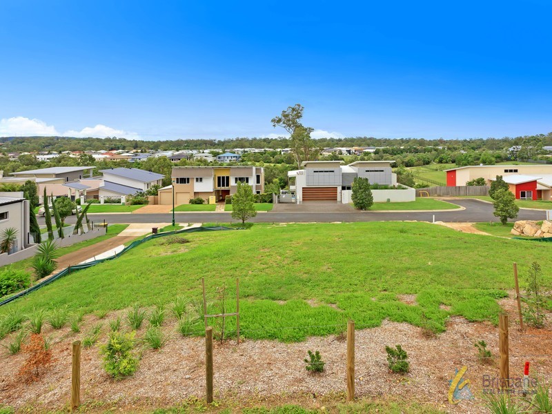 25 Staveley Close, Sinnamon Park QLD 4073