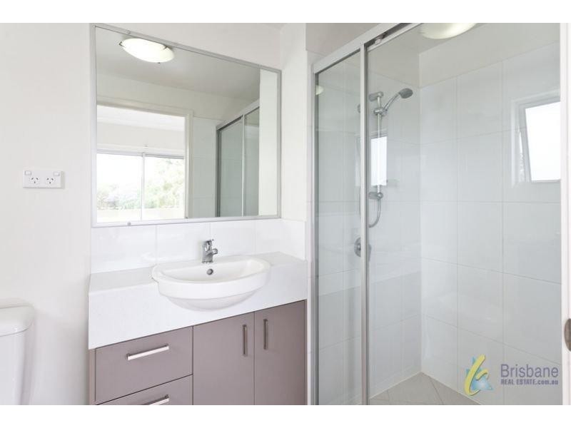 9/159 Clarence Road, Indooroopilly QLD 4068