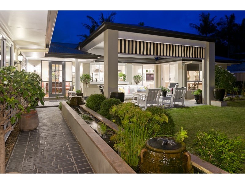 6 Donatello Street, Fig Tree Pocket QLD 4069