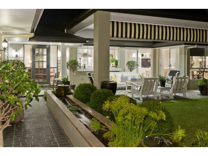 6 Donatello Street, Fig Tree Pocket QLD 4069