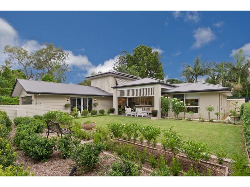6 Donatello Street, Fig Tree Pocket QLD 4069