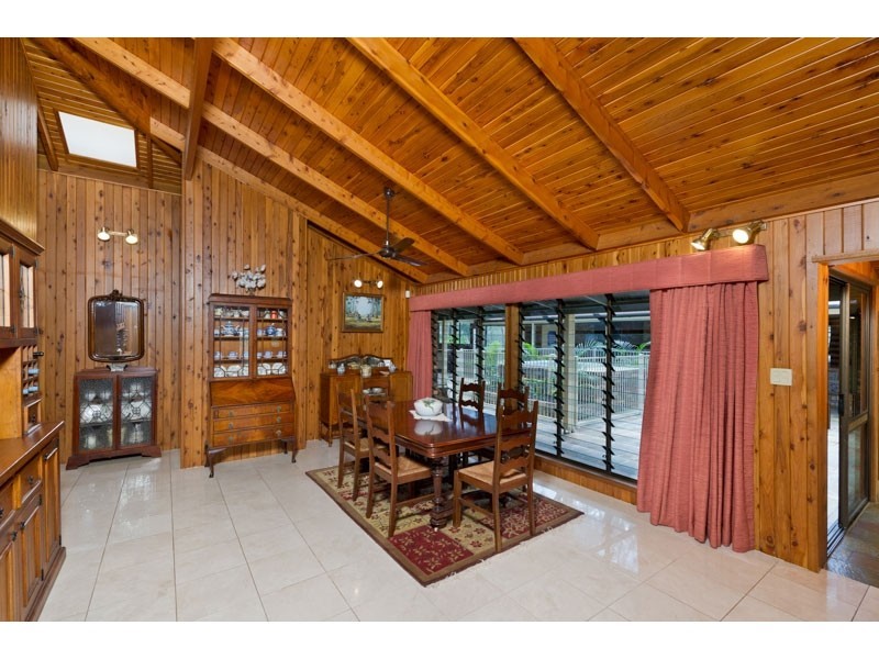 1 Tillapai Grove, Karana Downs QLD 4306