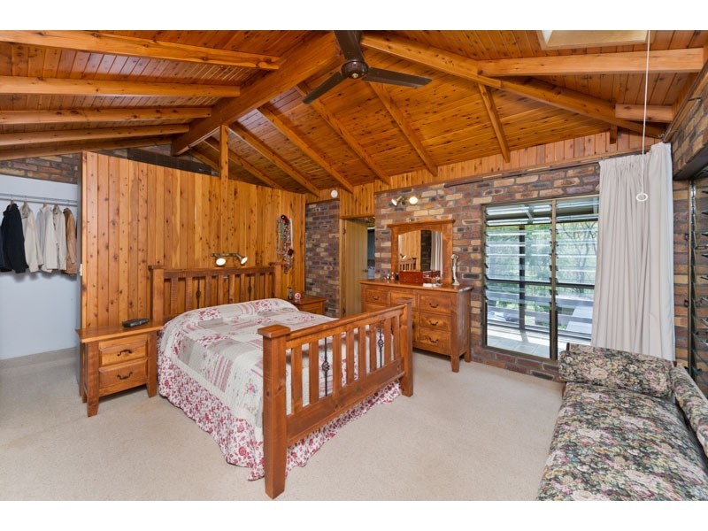 1 Tillapai Grove, Karana Downs QLD 4306