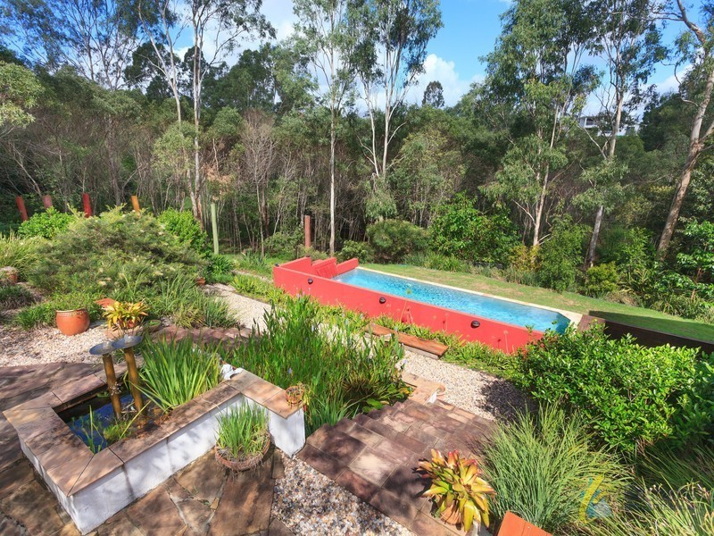 15 Lucas Place, Pullenvale QLD 4069
