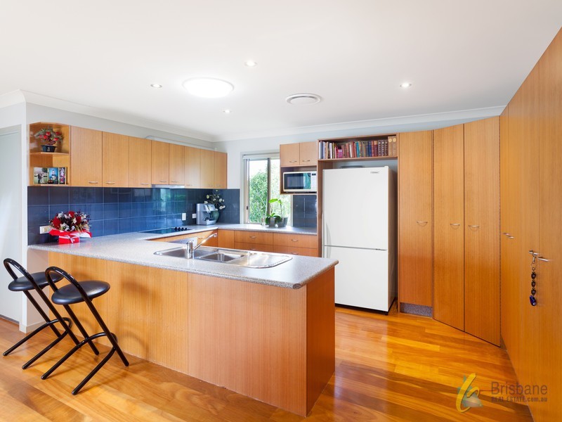 15 Lucas Place, Pullenvale QLD 4069