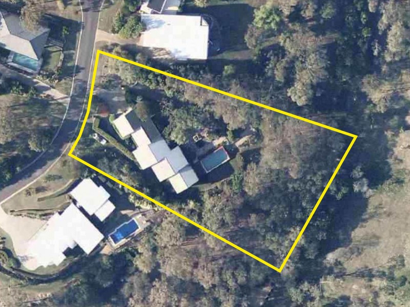 15 Lucas Place, Pullenvale QLD 4069