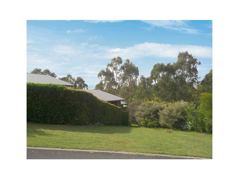 15 Lucas Place, Pullenvale QLD 4069
