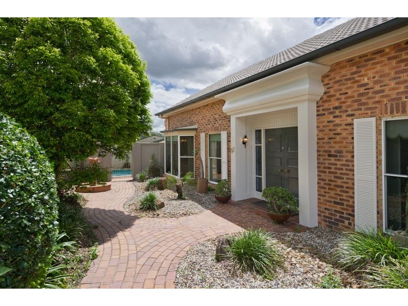 82 Kenmore Road, Kenmore QLD 4069