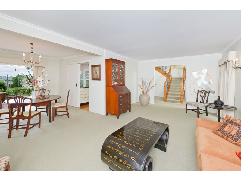 82 Kenmore Road, Kenmore QLD 4069