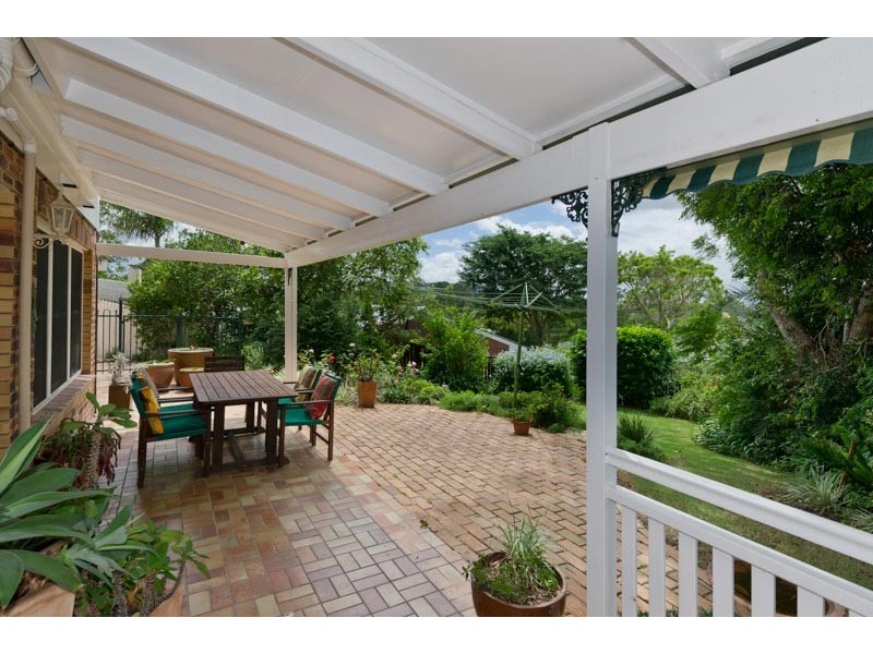 82 Kenmore Road, Kenmore QLD 4069