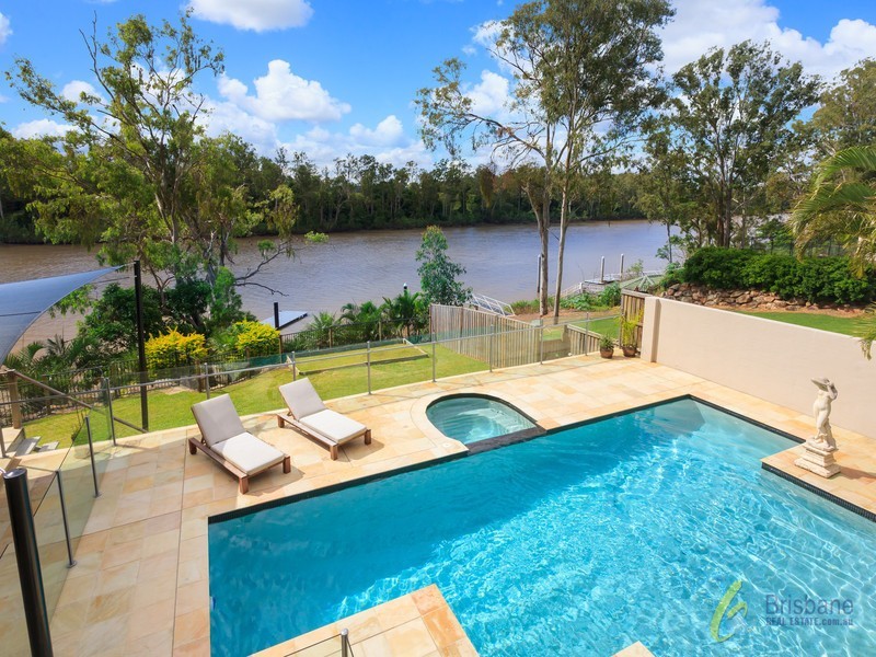 211 Westlake Drive, Westlake QLD 4074