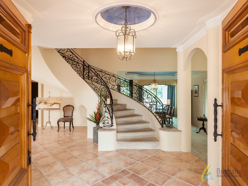 211 Westlake Drive, Westlake QLD 4074