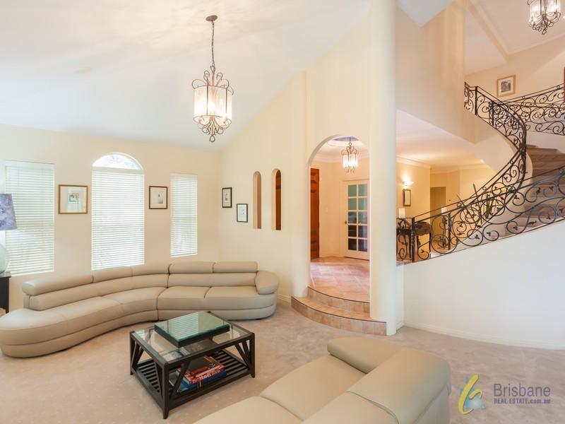 211 Westlake Drive, Westlake QLD 4074