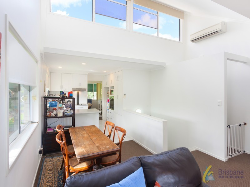 1/95 Strickland Tce, Graceville QLD 4075