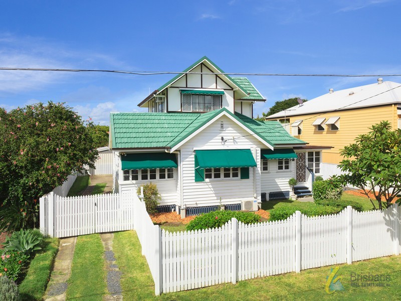 30 Randolph St, Graceville QLD 4075