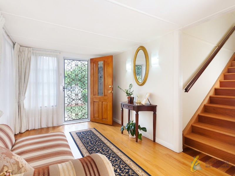 30 Randolph St, Graceville QLD 4075