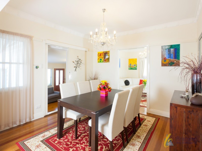 30 Randolph St, Graceville QLD 4075