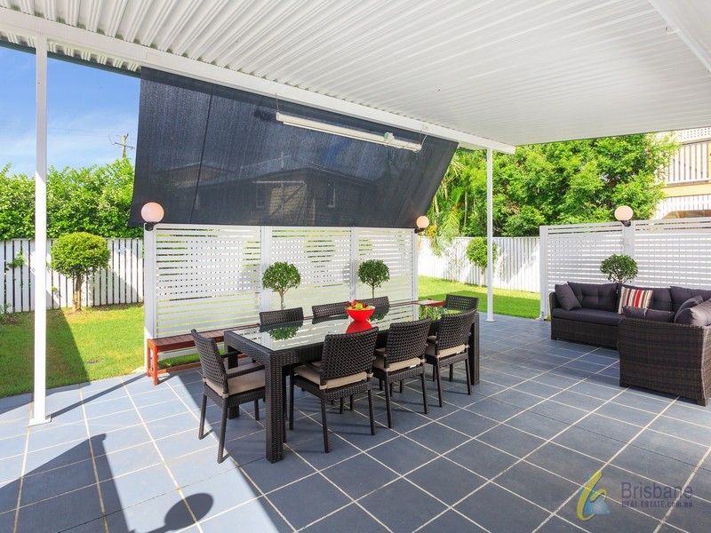 30 Randolph St, Graceville QLD 4075