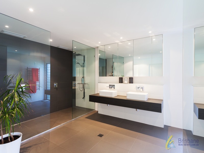 84 Harte St, Chelmer QLD 4068