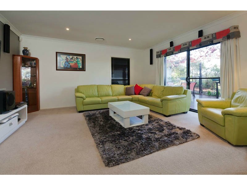 6 Brinley Place, Sinnamon Park QLD 4073